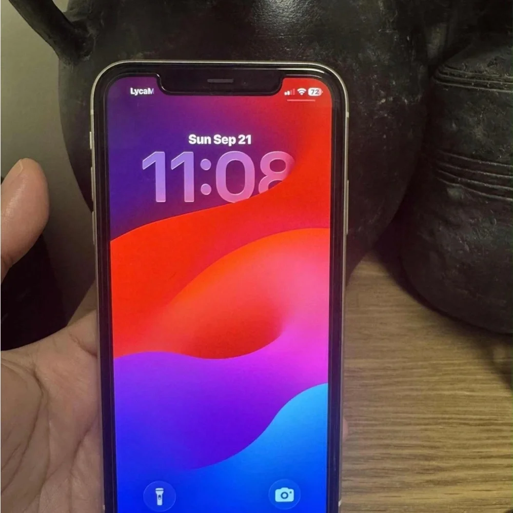 Apple Smartphone 11 64 GB white